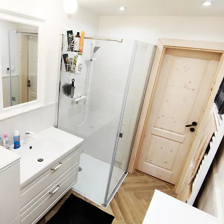 Stylish 2 Bedroom In Centre, Free Parking * Nitra